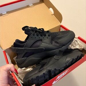 Nike Huaraches - With box